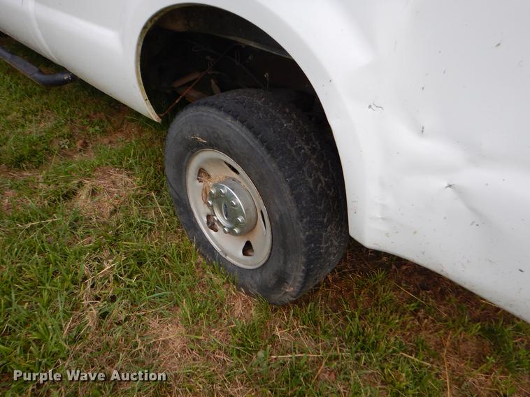 image for item EO9725 2008 Ford F250 Super Duty XL Crew Cab pickup truck