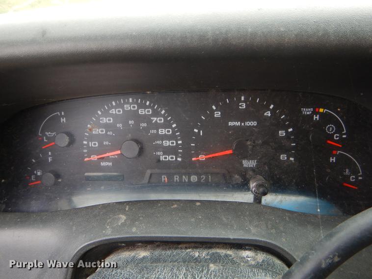 image for item EO9729 2004 Ford F350 Super Duty Crew Cab pickup truck