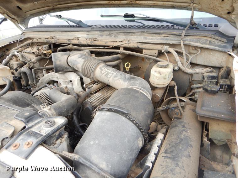 image for item EO9729 2004 Ford F350 Super Duty Crew Cab pickup truck