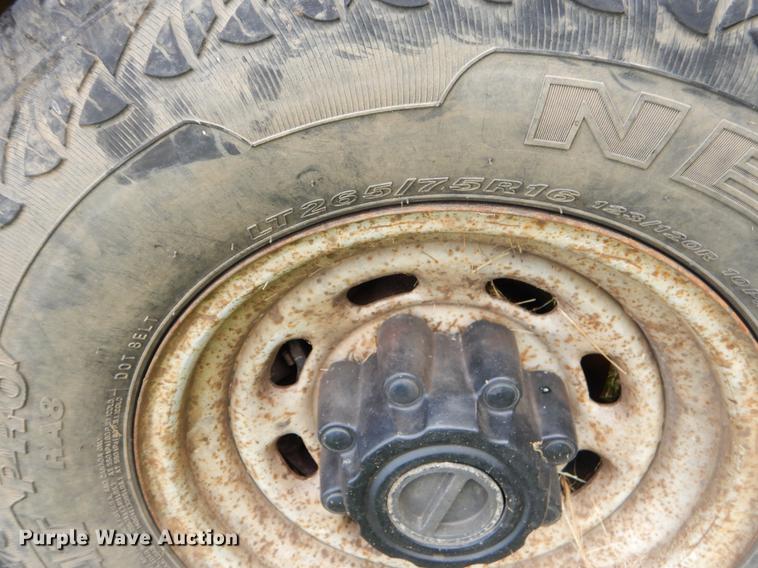 image for item EO9729 2004 Ford F350 Super Duty Crew Cab pickup truck