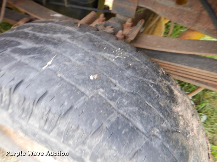 image for item EO9729 2004 Ford F350 Super Duty Crew Cab pickup truck