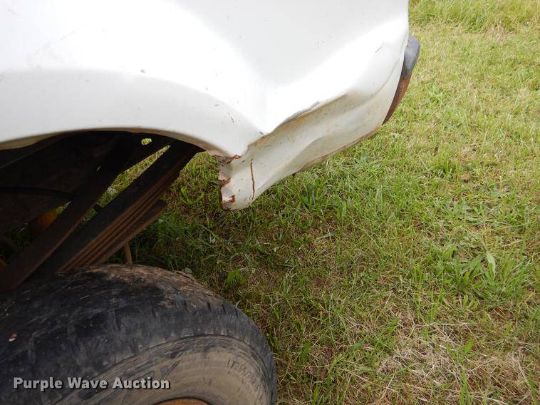 image for item EO9729 2004 Ford F350 Super Duty Crew Cab pickup truck