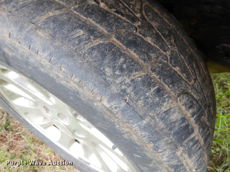 image for item EO9730 2005 Chevrolet Suburban 1500 Z71 SUV