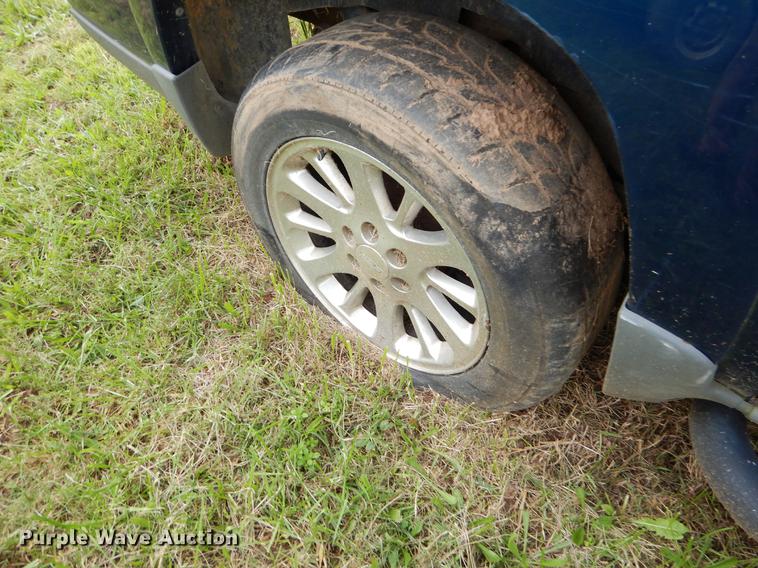 image for item EO9730 2005 Chevrolet Suburban 1500 Z71 SUV