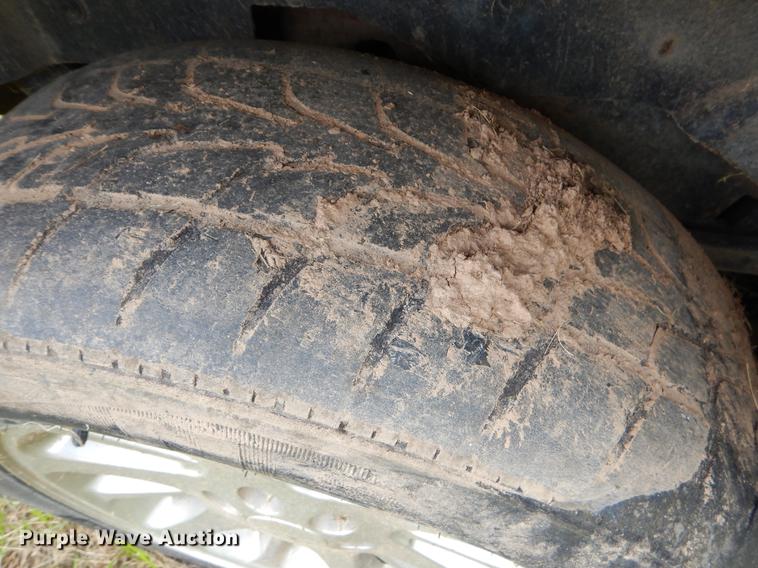 image for item EO9730 2005 Chevrolet Suburban 1500 Z71 SUV