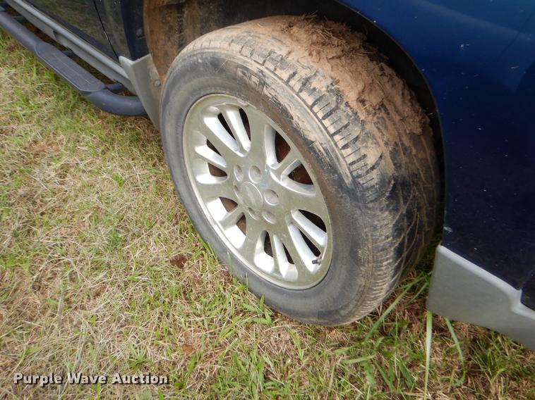 image for item EO9730 2005 Chevrolet Suburban 1500 Z71 SUV