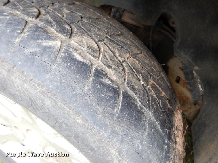 image for item EO9730 2005 Chevrolet Suburban 1500 Z71 SUV