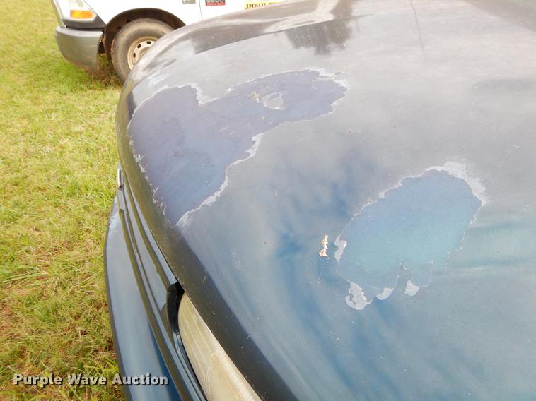 image for item EO9730 2005 Chevrolet Suburban 1500 Z71 SUV