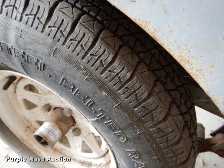 image for item EO9736 1986 Cobalt boat