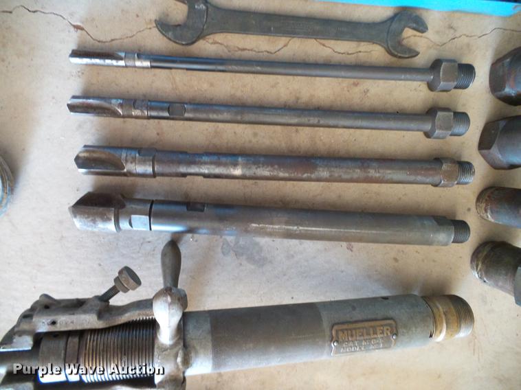 image for item EP9539 Mueller D-5 tapping machine