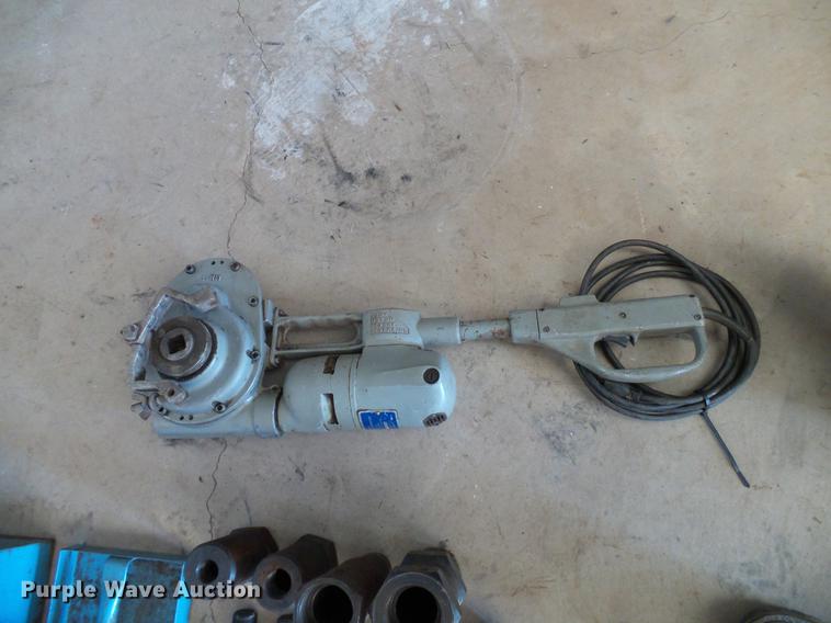 image for item EP9539 Mueller D-5 tapping machine