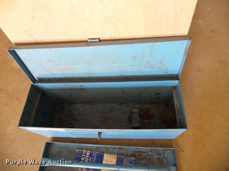 image for item EP9539 Mueller D-5 tapping machine