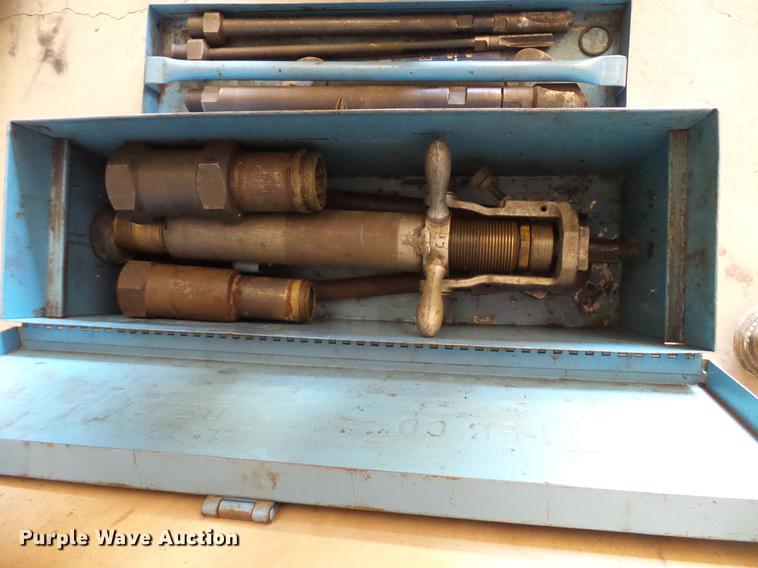 image for item EP9539 Mueller D-5 tapping machine