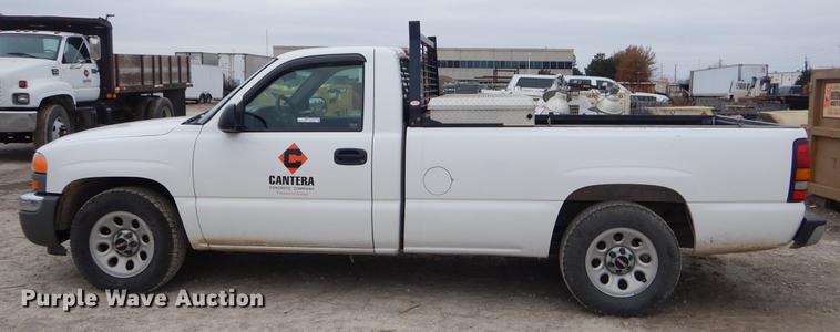 image for item ER9292 2006 GMC Sierra 1500 pickup truck