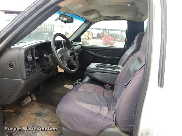 image for item ER9292 2006 GMC Sierra 1500 pickup truck