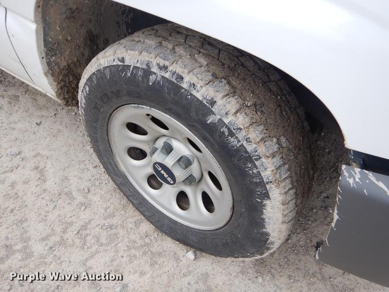 image for item ER9292 2006 GMC Sierra 1500 pickup truck