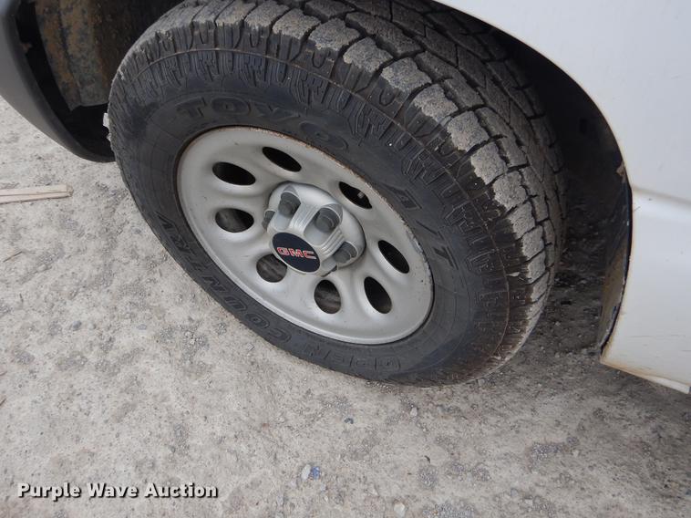 image for item ER9292 2006 GMC Sierra 1500 pickup truck