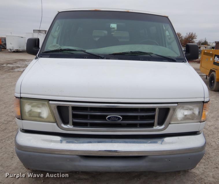 image for item ER9293 2003 Ford E350 Super Duty XLT van