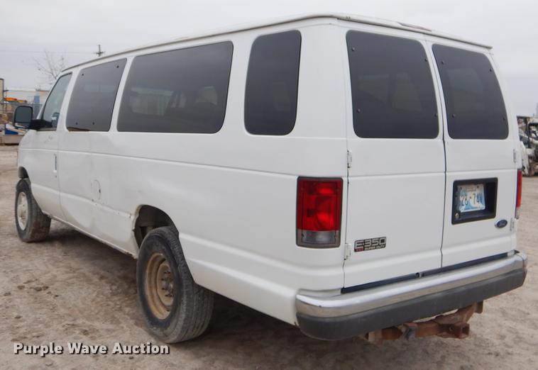 image for item ER9293 2003 Ford E350 Super Duty XLT van