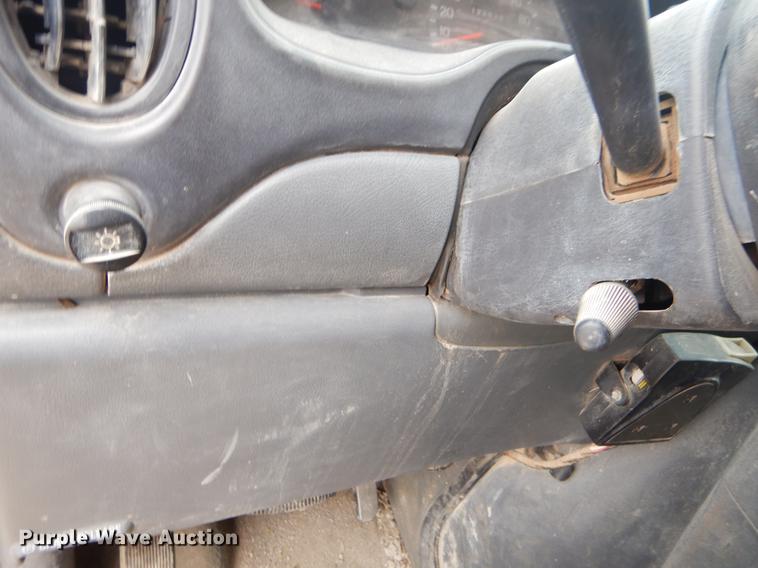 image for item ER9293 2003 Ford E350 Super Duty XLT van