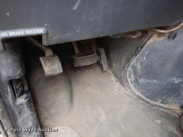 image for item ER9293 2003 Ford E350 Super Duty XLT van