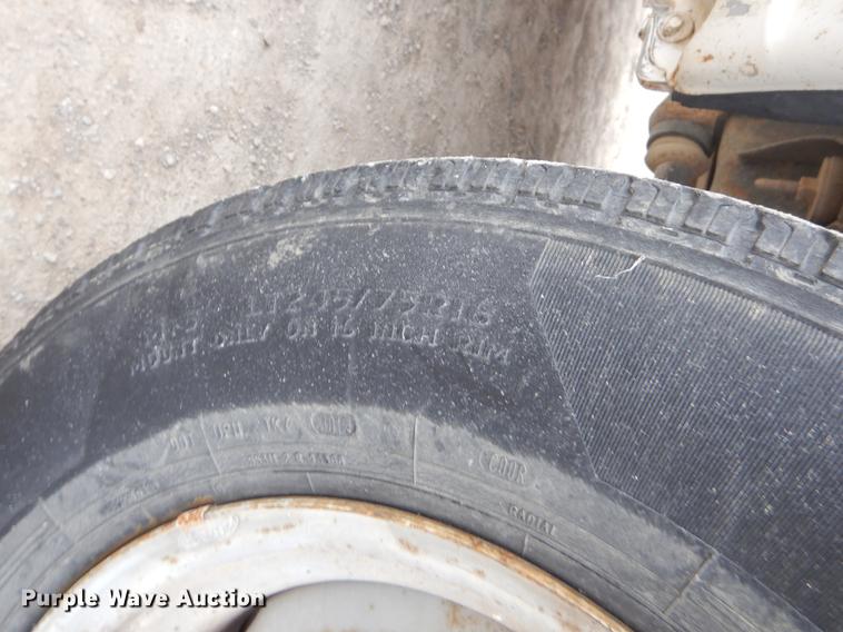 image for item ER9293 2003 Ford E350 Super Duty XLT van