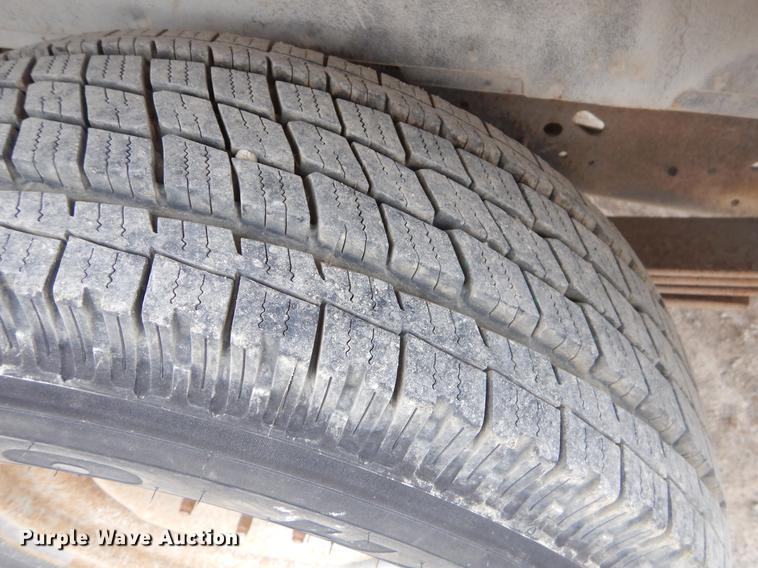 image for item ER9293 2003 Ford E350 Super Duty XLT van