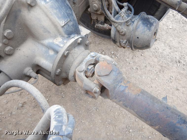 image for item ER9306 2001 Freightliner FL70 truck cab and chassis