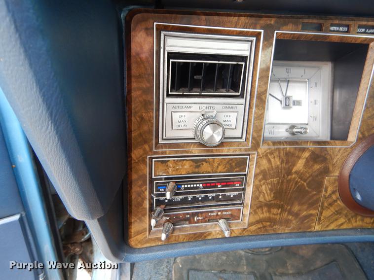 image for item ER9318 1977 Lincoln Continental Mark V