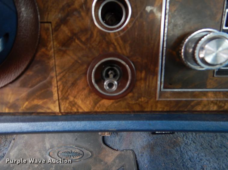 image for item ER9318 1977 Lincoln Continental Mark V