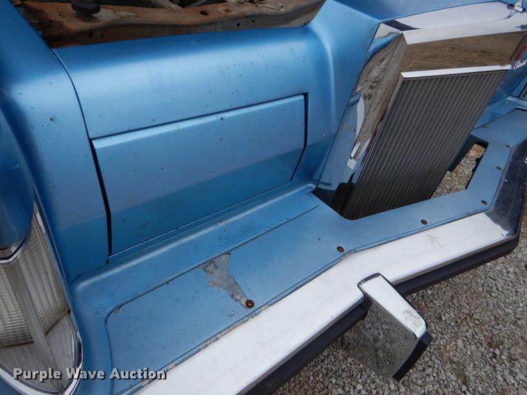 image for item ER9318 1977 Lincoln Continental Mark V