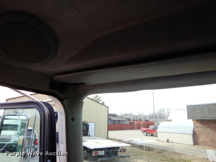 image for item ER9326 2005 Kenworth T300 propane fuel truck