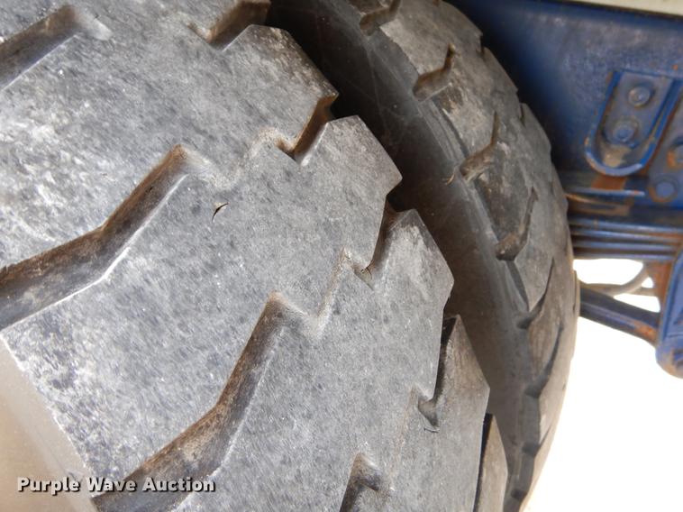 image for item ER9326 2005 Kenworth T300 propane fuel truck