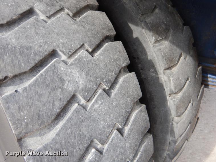 image for item ER9326 2005 Kenworth T300 propane fuel truck