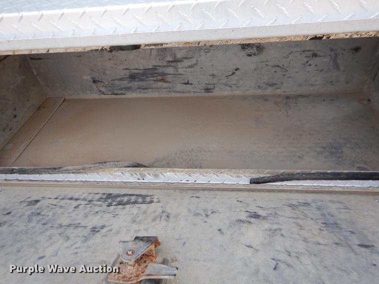 image for item ER9326 2005 Kenworth T300 propane fuel truck