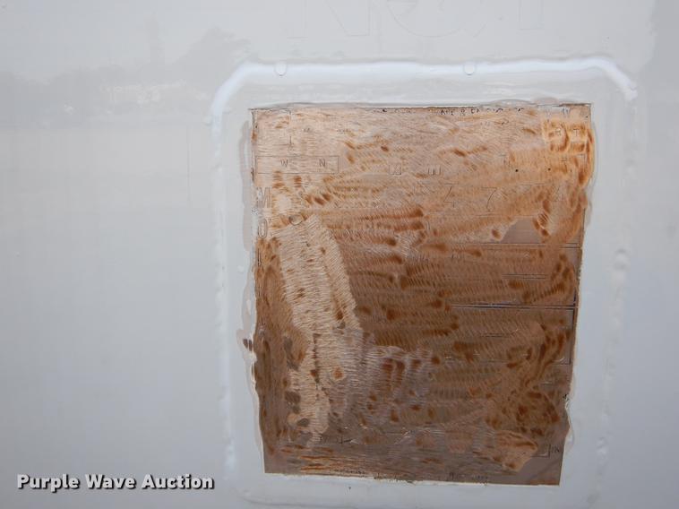 image for item ER9326 2005 Kenworth T300 propane fuel truck