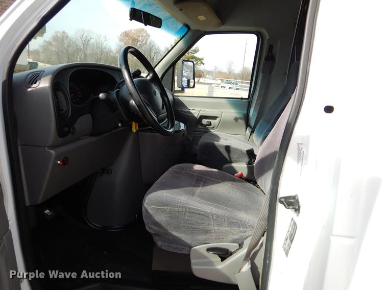 image for item ER9329 1998 Ford Econoline E450 party bus