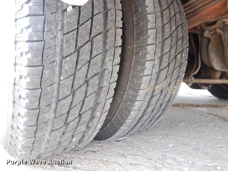 image for item ER9329 1998 Ford Econoline E450 party bus