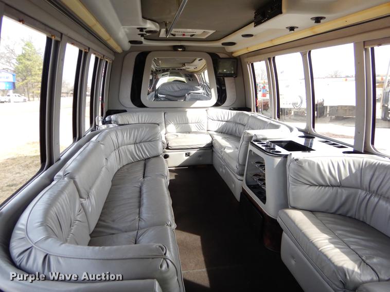 image for item ER9329 1998 Ford Econoline E450 party bus