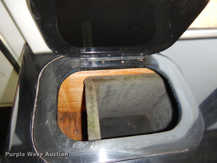 image for item ER9329 1998 Ford Econoline E450 party bus