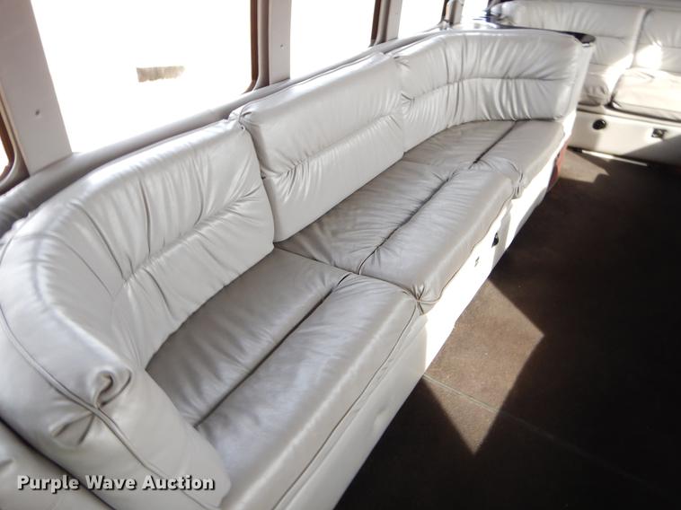 image for item ER9329 1998 Ford Econoline E450 party bus