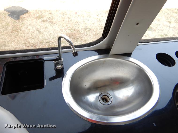 image for item ER9329 1998 Ford Econoline E450 party bus