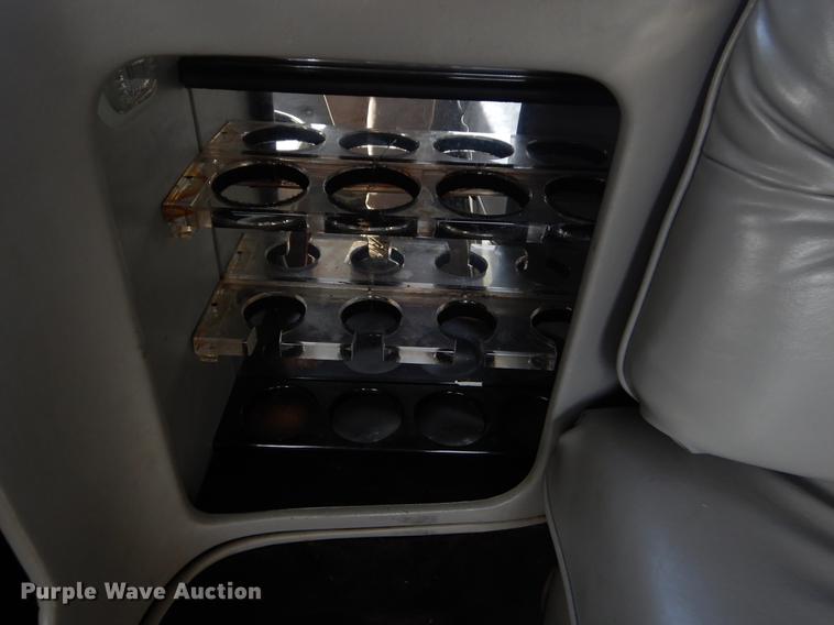 image for item ER9329 1998 Ford Econoline E450 party bus