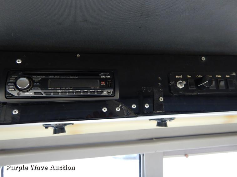 image for item ER9329 1998 Ford Econoline E450 party bus
