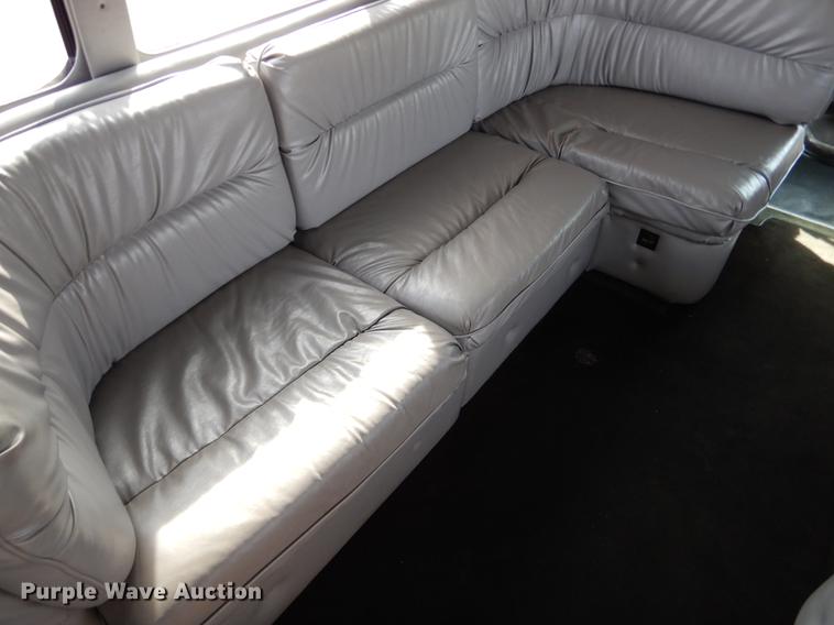 image for item ER9329 1998 Ford Econoline E450 party bus