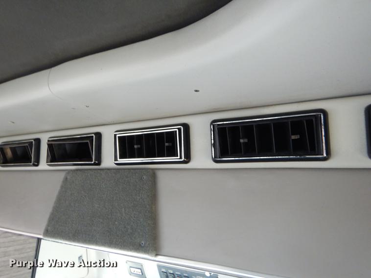 image for item ER9329 1998 Ford Econoline E450 party bus