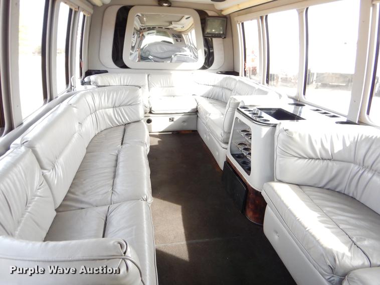 image for item ER9329 1998 Ford Econoline E450 party bus