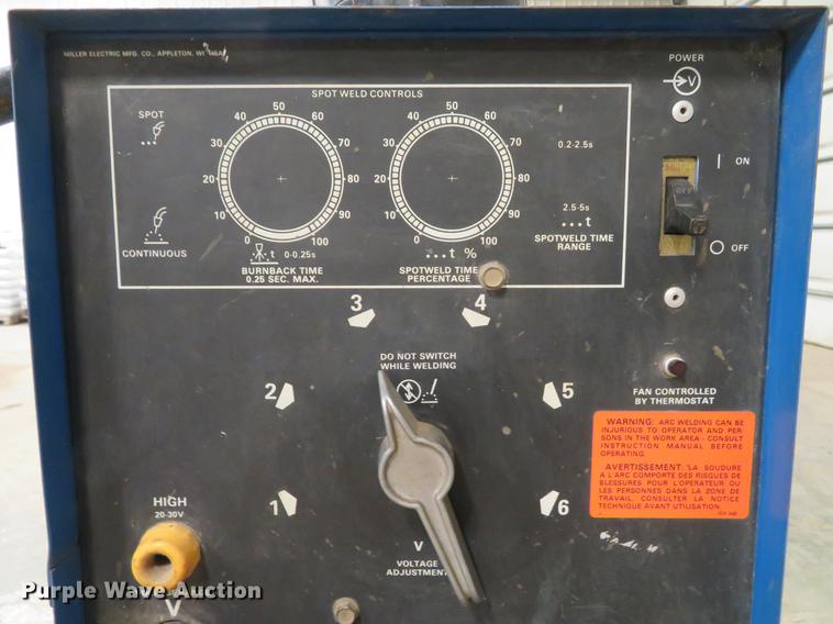 image for item EV9542 Miller Spoolmate 200 welder