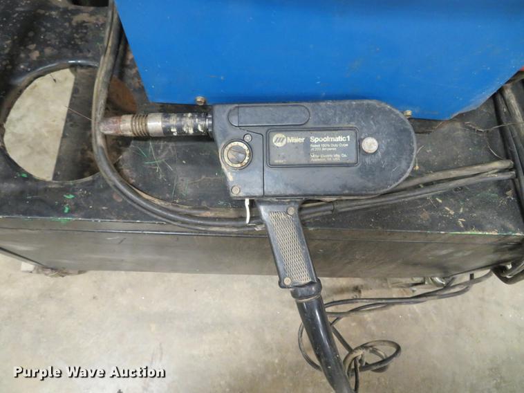 image for item EV9542 Miller Spoolmate 200 welder