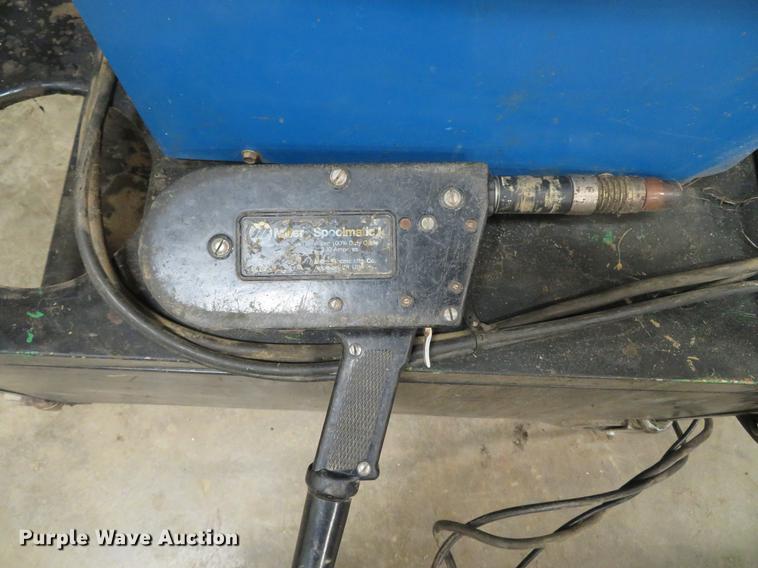 image for item EV9542 Miller Spoolmate 200 welder